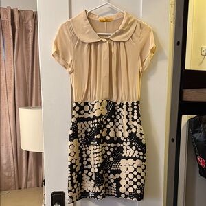 Alice + Olivia Cream and Black Pleated Sheath Dress